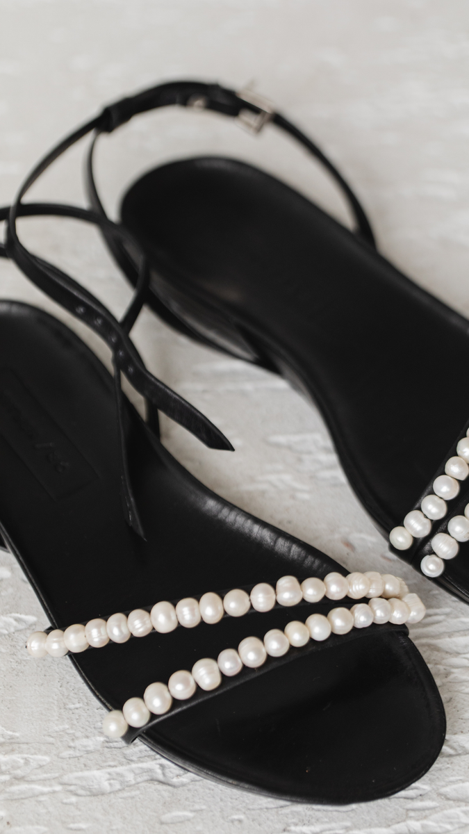 Beaded Footbed Sandal [Pearl] 7 US / 37 EU