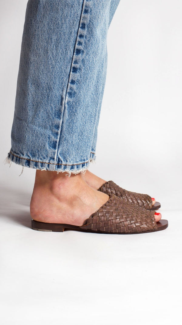 either or woven slide sandal umber side view on foot
