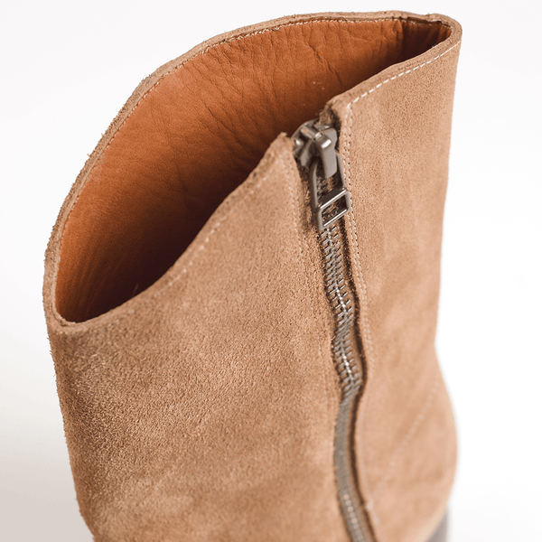 west boot tobacco tan suede detail inside zipper
