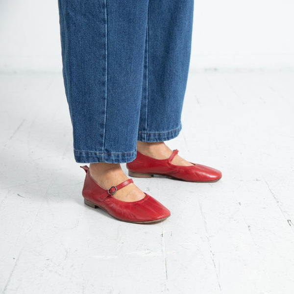*PRE-ORDER* The Mary Jane [Red]