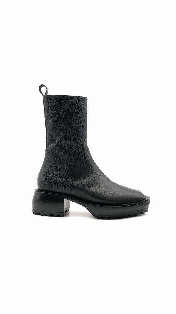 camp boot mid calf chunky lug sole modern combat black tumbled leather