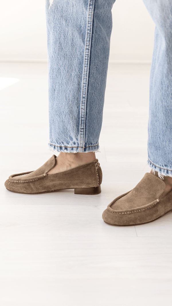 The Coast Loafer [Moss Suede]