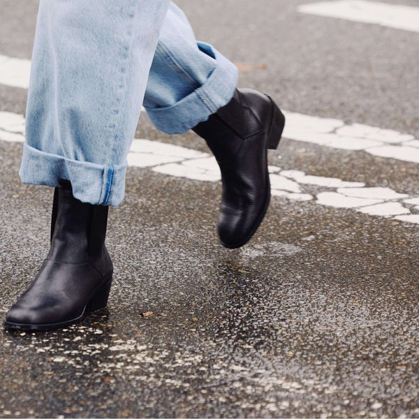 The Vintage Pull-On [Black]