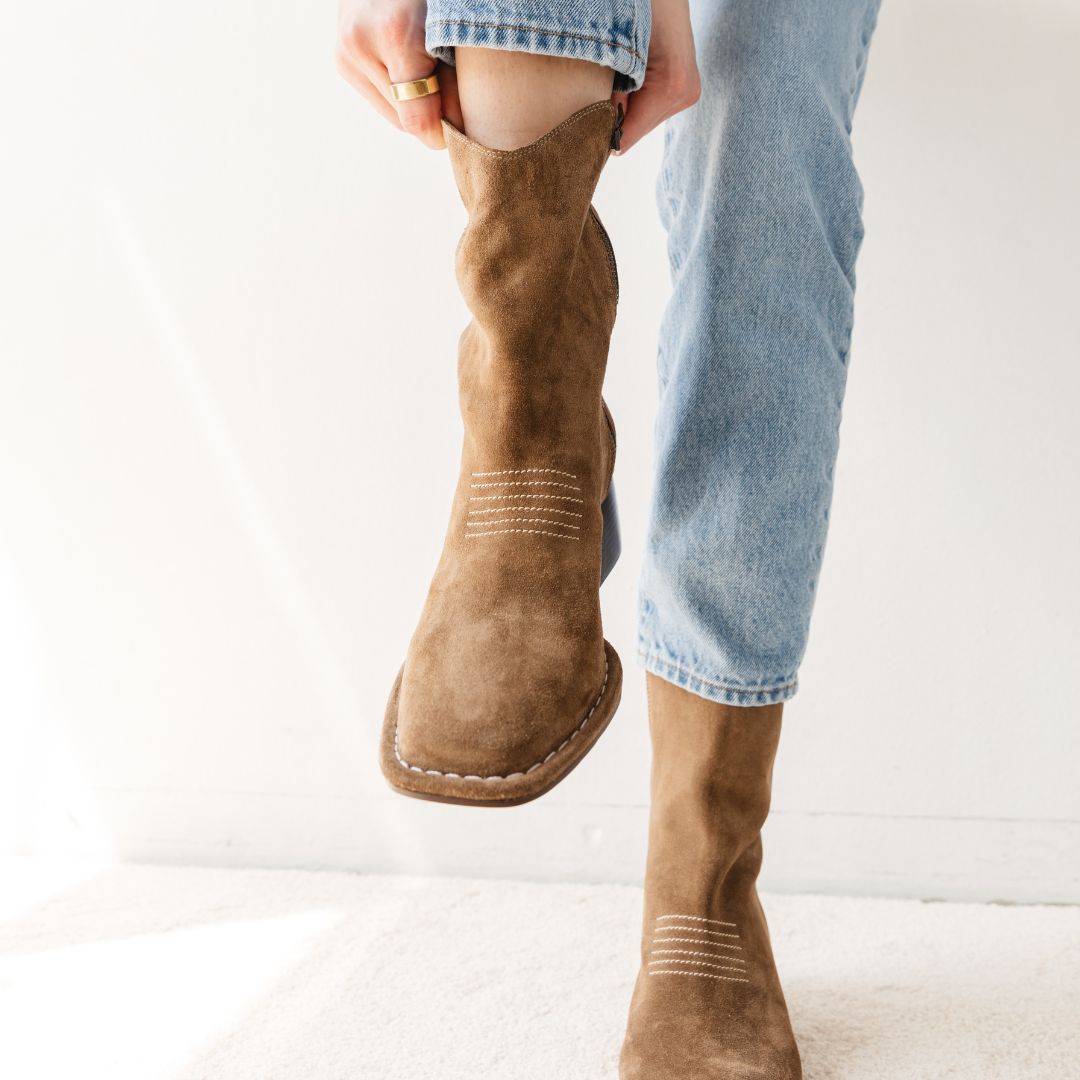 The Quietly Cool Boot That Makes Every Spring Outfit Better