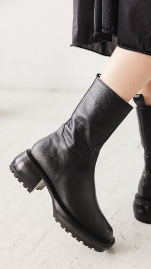 camp boot mid calf chunky lug sole modern combat black tumbled leather side