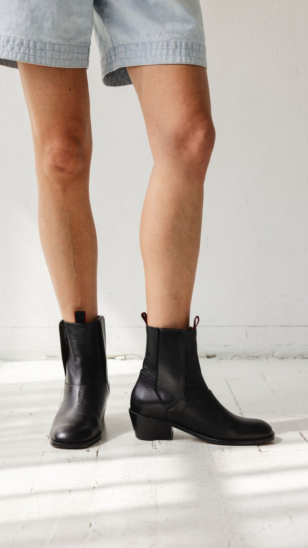 vintage chelsea pull on bootie italian full grain black polished leather moto equestrian