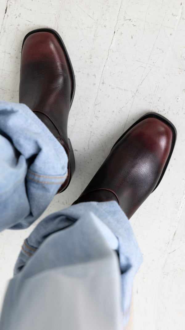 vintage chelsea pull on bootie italian full grain oxblood burgundy leather toe detail