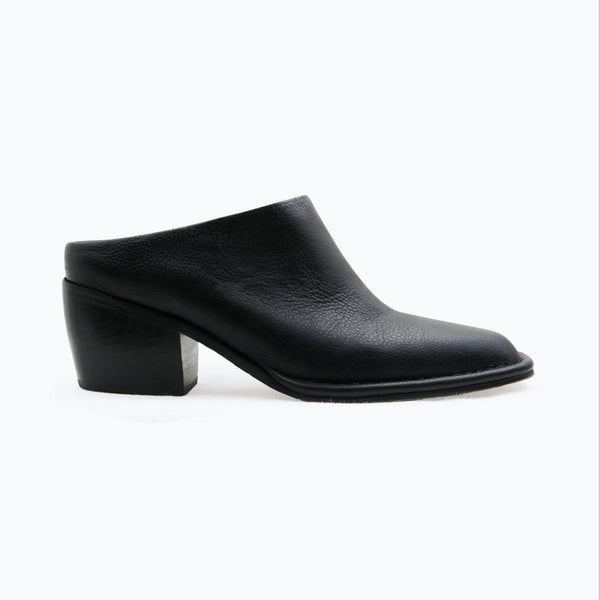 The Canyon Clog [Black]