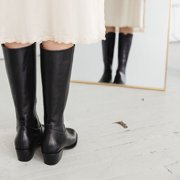 The Calf Boot [Black]