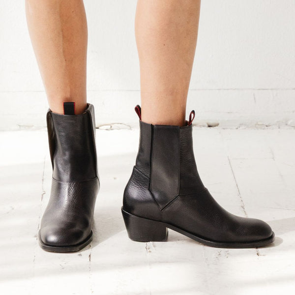The Vintage Pull-On [Black]