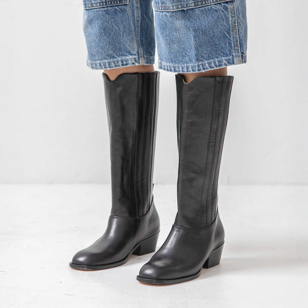 Knee-High Boot [Black]  *PRE-ORDER*