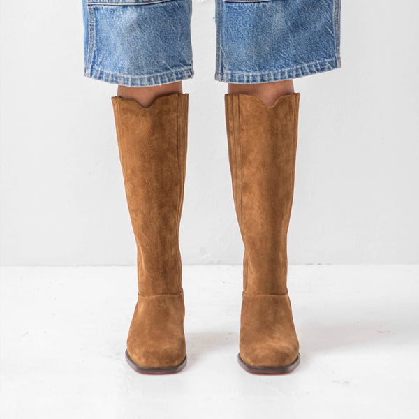 The Calf Boot [Suede]