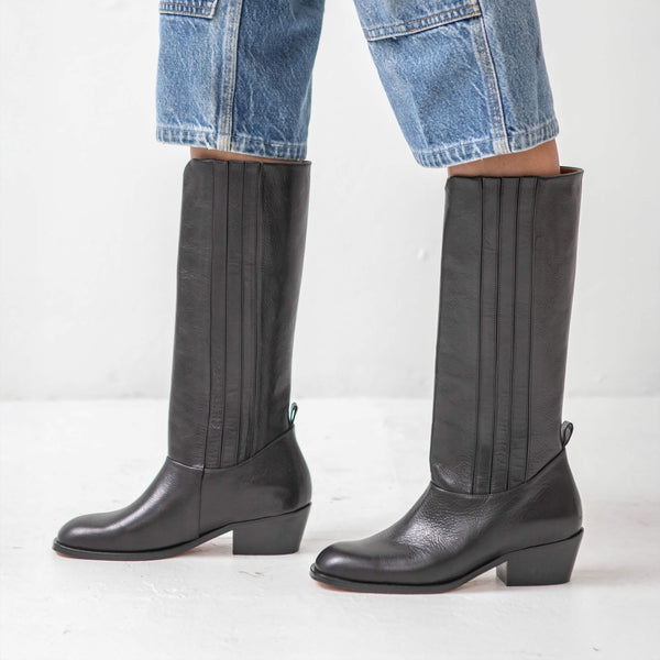 Knee-High Boot [Black]  *PRE-ORDER*