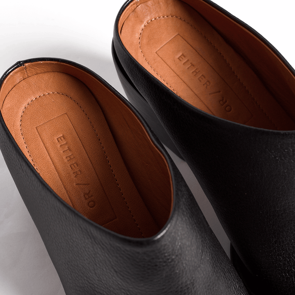 The Canyon Clog [Black]