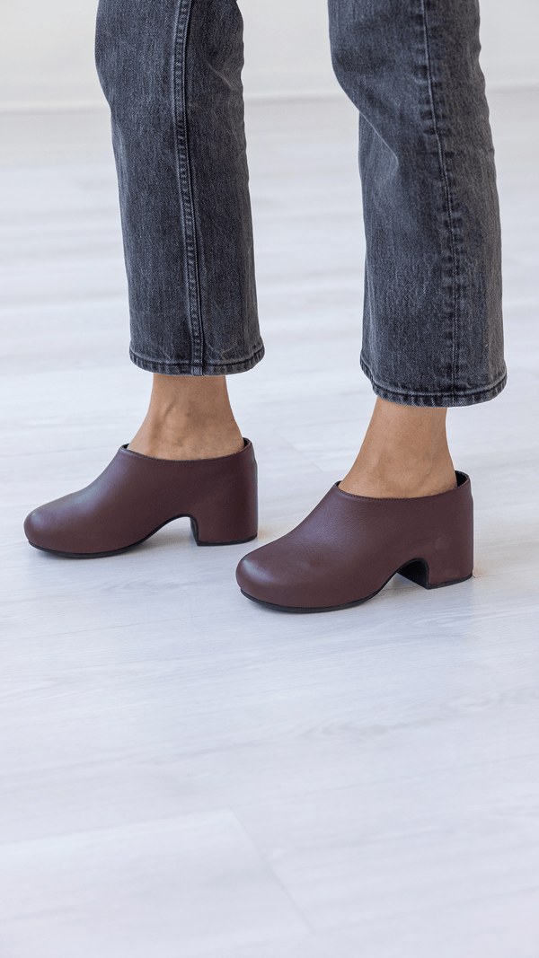 The Terrace Clog [Plum]