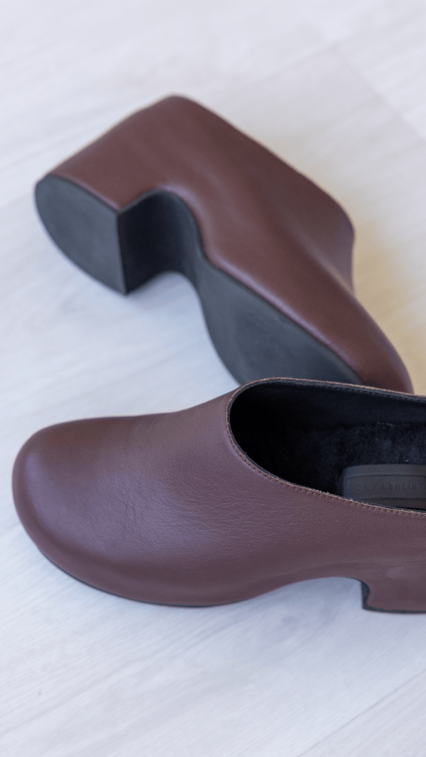 The Terrace Clog [Plum]
