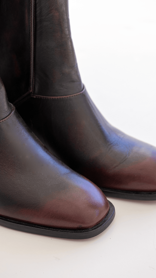 The Chelsea Boot [Oxblood]
