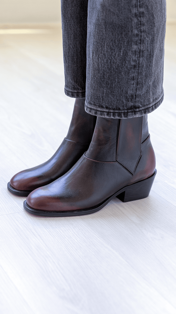 The Chelsea Boot [Oxblood]