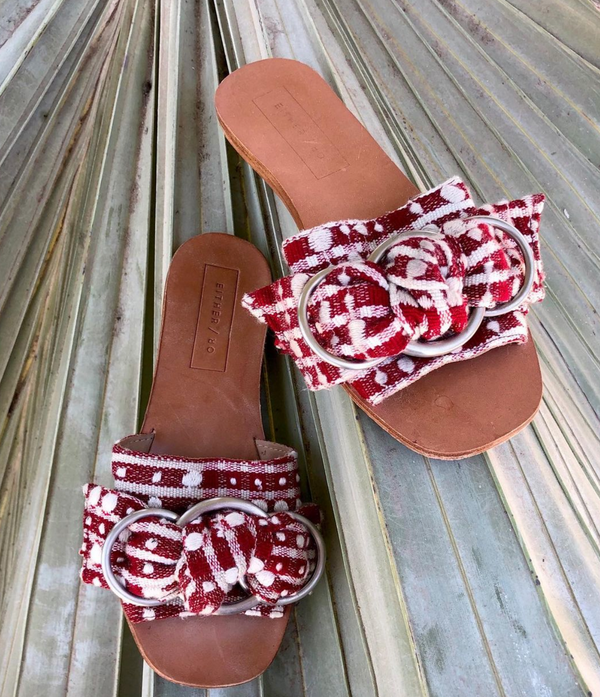 The Knot [Rojo] *FINAL SALE*