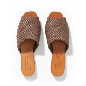 Either Or Handmade Leather Sandals Women’s Flat Mule Slide Woven Cacao Chocolate Brown Dark Coffee Ethically Ethical Sustainable Footwear Shoes Made in Colombia