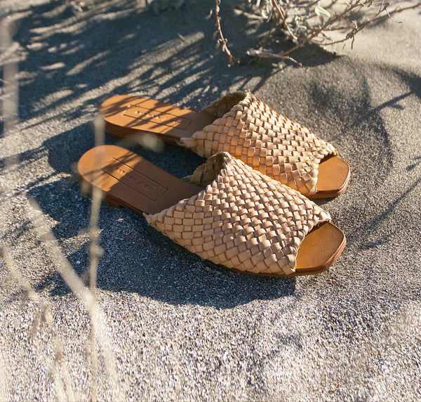 Either Or Handmade Leather Sandals Women’s Flat Mule Slide Woven Miel Honey Natural Brown Tan Cognac Khaki Ethically Ethical Sustainable Footwear Shoes Made in Colombia